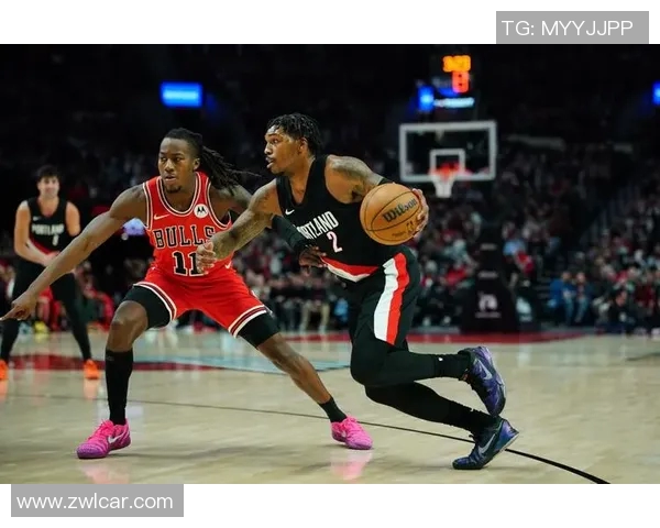 双向球员!乐福近7战场均17.3分,合计投中27记三分 双向球员!乐福近7战场均17.3分,合计投中27记三分